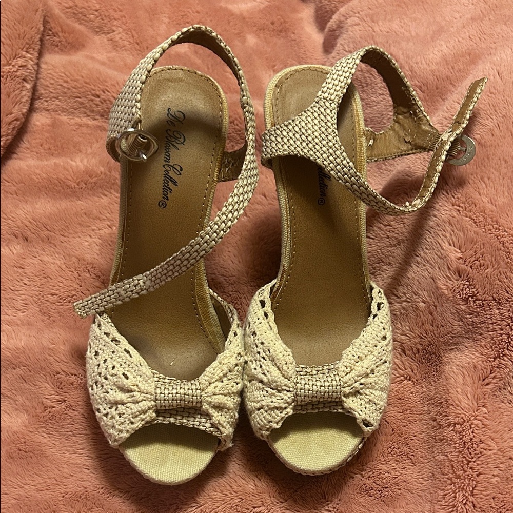 De Blossom Collection Cream Espadrille Sandals